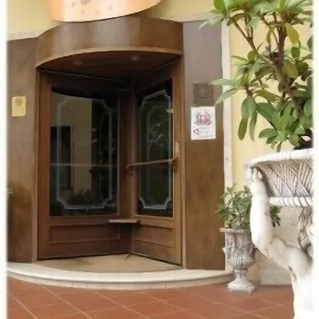 Отель Certosa Падула