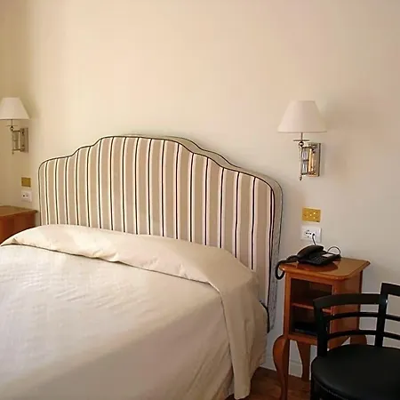 Certosa Hotel Padula