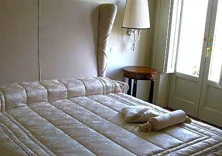 Hotel Certosa Padula