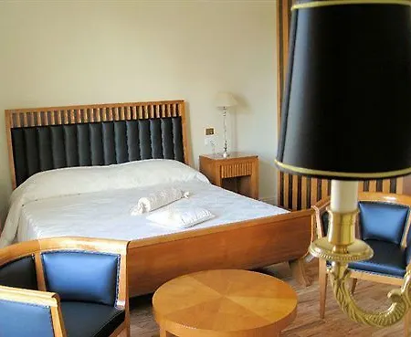 Certosa Hotel 3*
